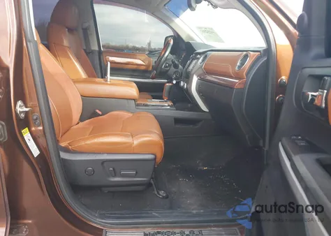 2015 Toyota Tundra 1794 5.7L V8 из США, поврежденный, VIN 5TFAW5F13FX437183